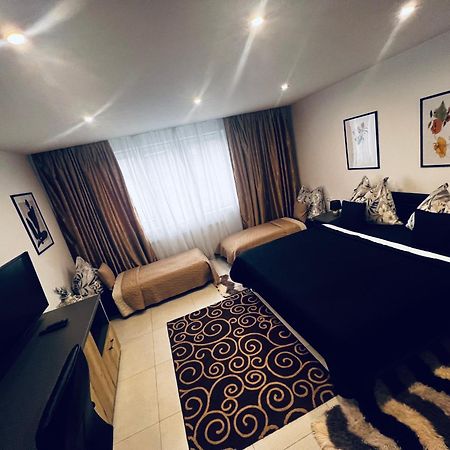 Sparrow Apartmens - Vrabcia Ulica 9, Kosice Ngoại thất bức ảnh