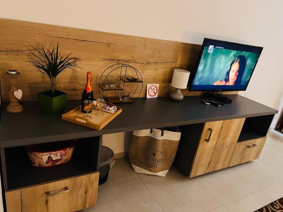 Sparrow Apartmens - Vrabcia Ulica 9, Kosice Ngoại thất bức ảnh