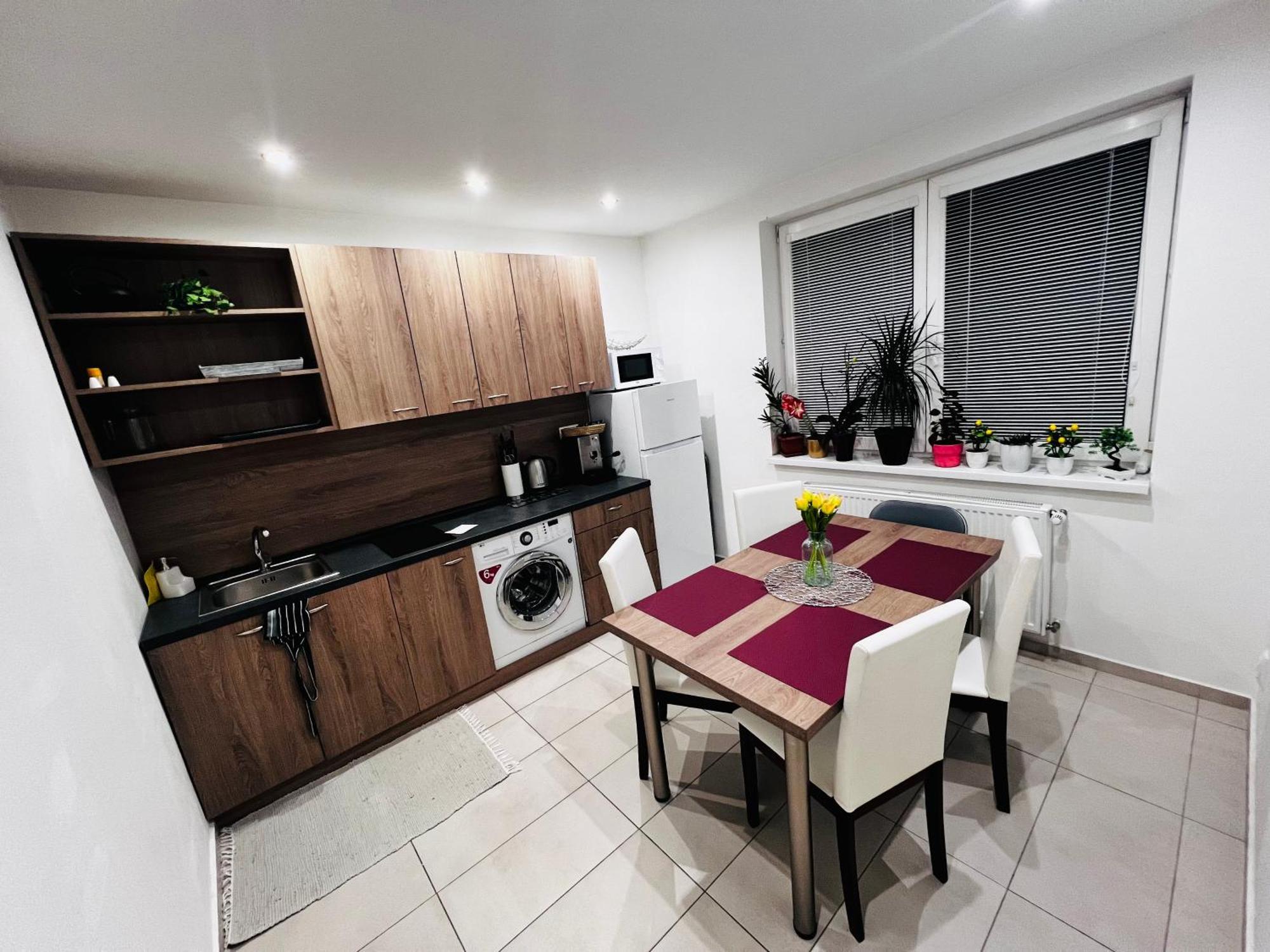 Sparrow Apartmens - Vrabcia Ulica 9, Kosice Ngoại thất bức ảnh
