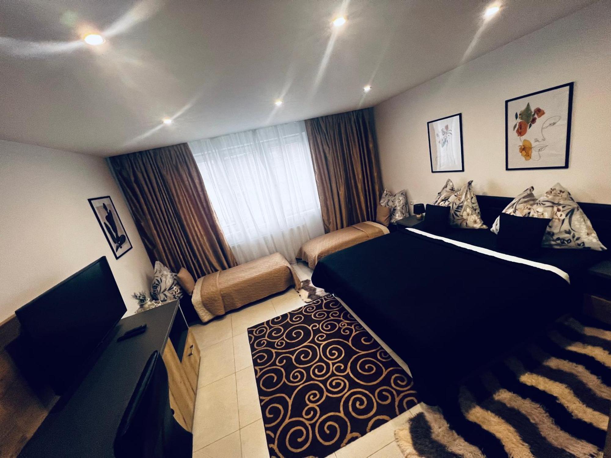 Sparrow Apartmens - Vrabcia Ulica 9, Kosice Ngoại thất bức ảnh